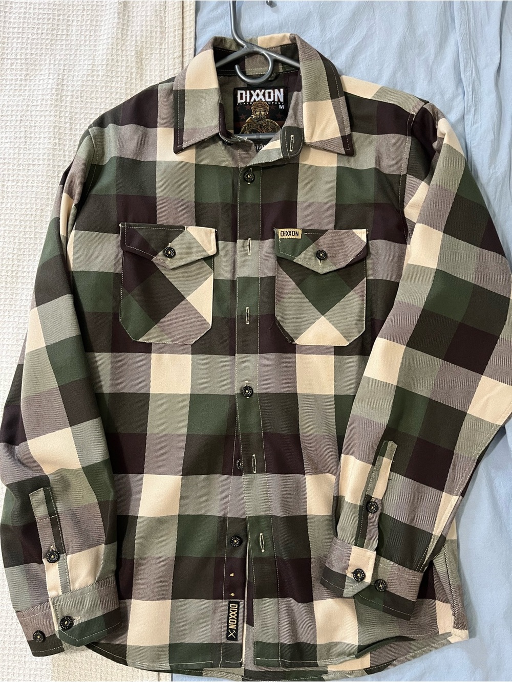 Dixxon Green & Cream Flannel